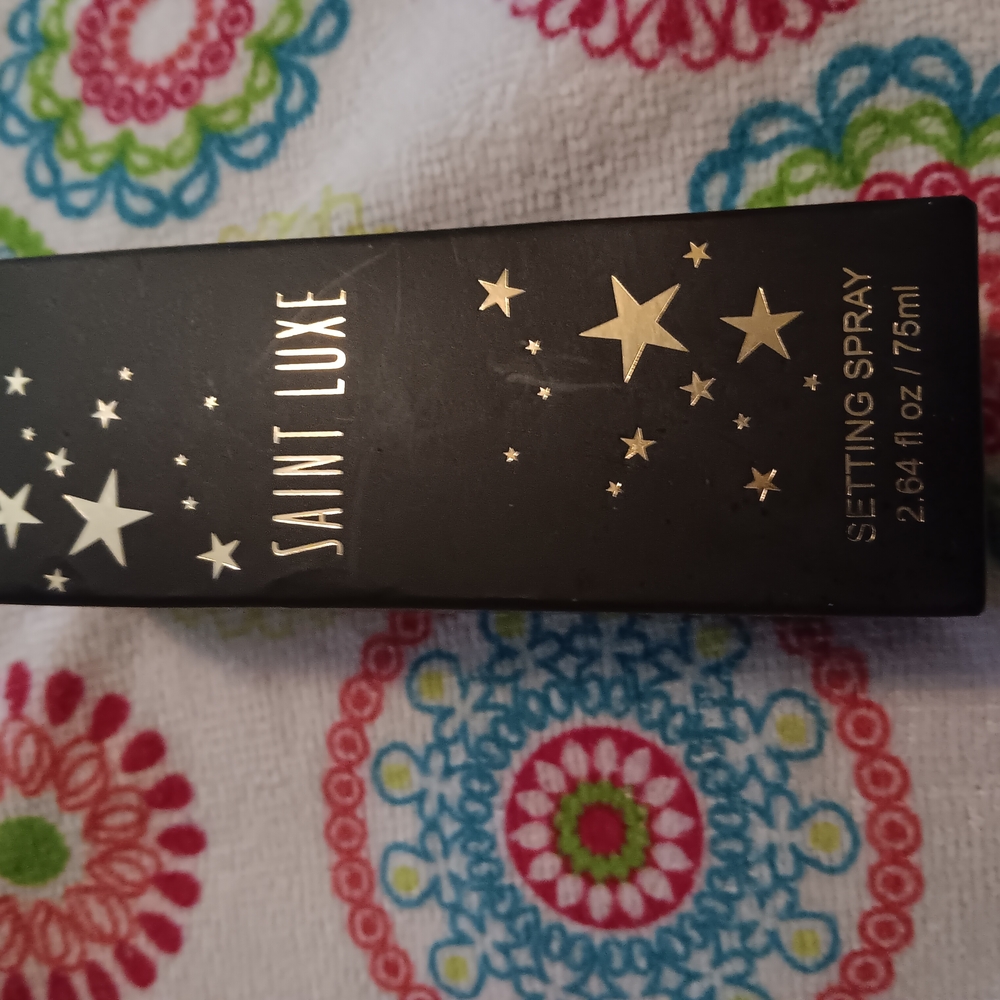 Saint Luxe Setting Spray with Star Design